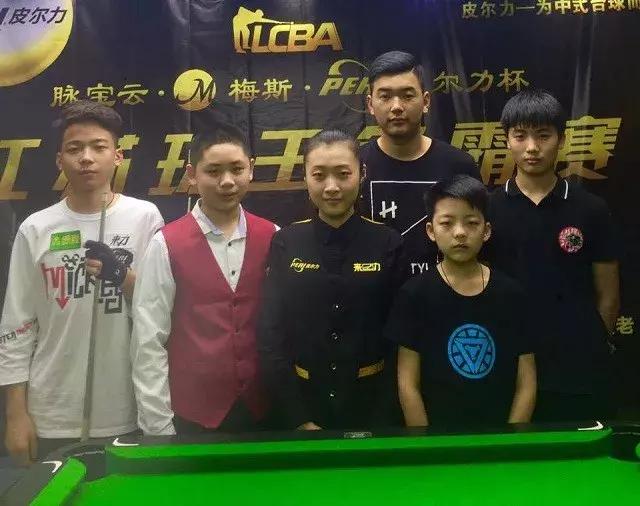 内迅速走红 内迅速走红